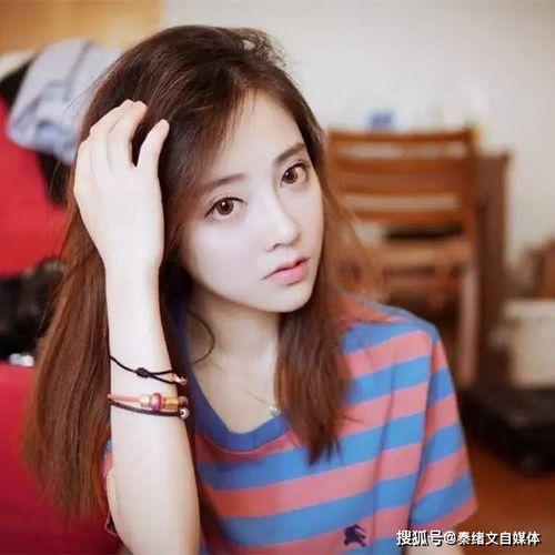 网红吃瓜视频蔡萝莉,揭秘网红圈层的热议话题  第2张